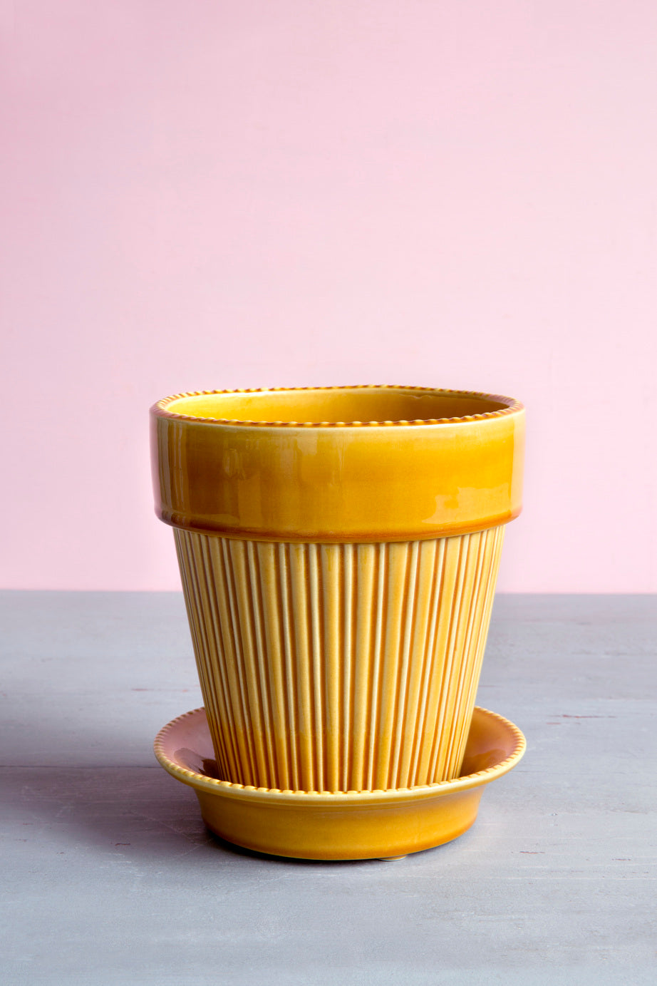 Simona glaserad amber yellow